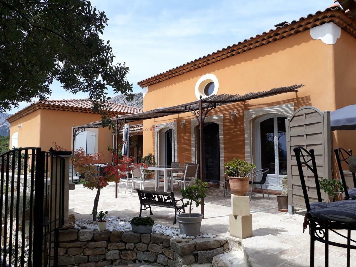 Maison D'Hotes La Garenne Puyloubier Exterior foto